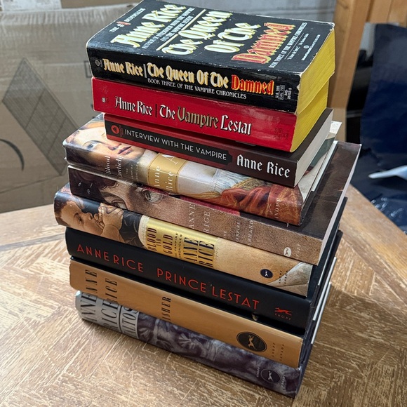 Anne Rice Vampire Chronicles Books - Picture 3 of 3
